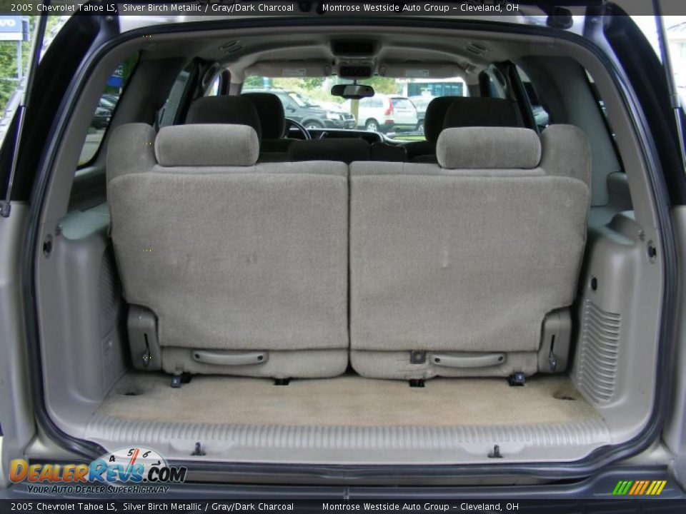 2005 Chevrolet Tahoe LS Silver Birch Metallic / Gray/Dark Charcoal Photo #25