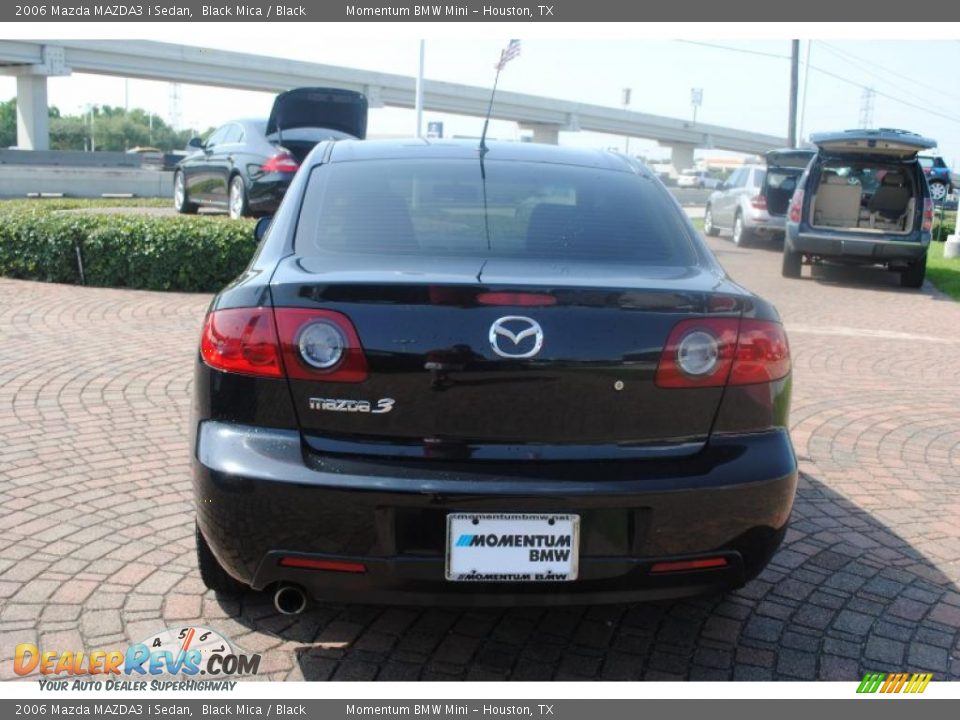 2006 Mazda MAZDA3 i Sedan Black Mica / Black Photo #4