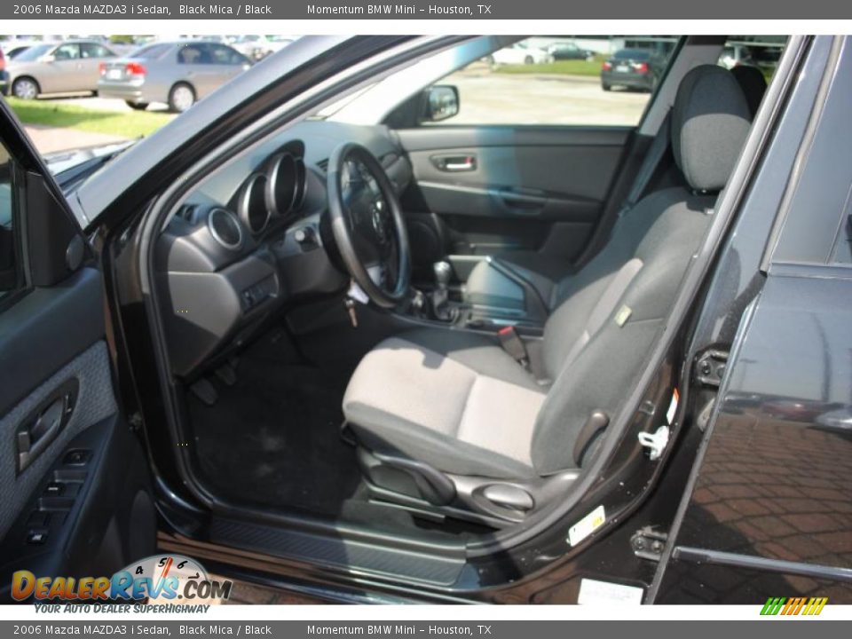 2006 Mazda MAZDA3 i Sedan Black Mica / Black Photo #13
