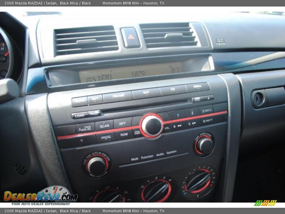2006 Mazda MAZDA3 i Sedan Black Mica / Black Photo #16