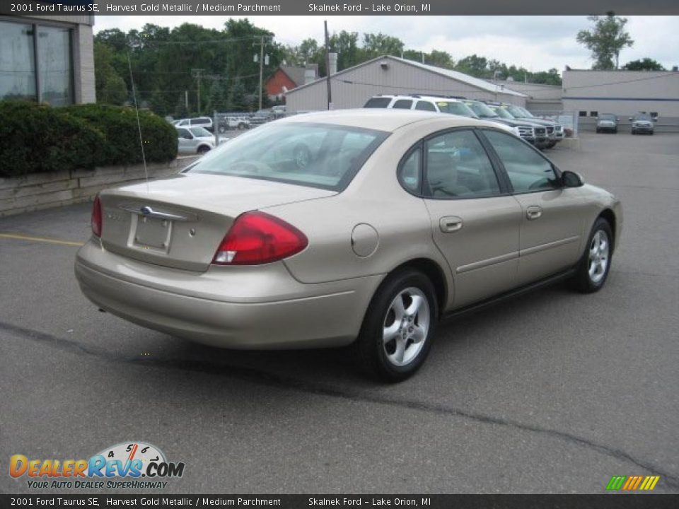 2001 Ford Taurus SE Harvest Gold Metallic / Medium Parchment Photo #3