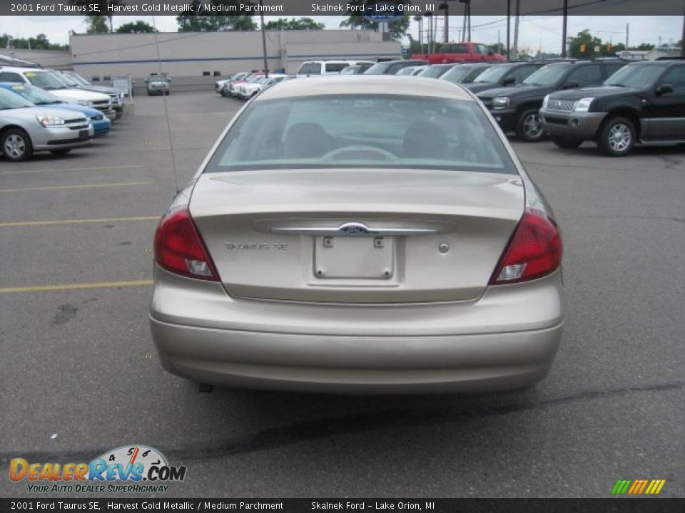 2001 Ford Taurus SE Harvest Gold Metallic / Medium Parchment Photo #4