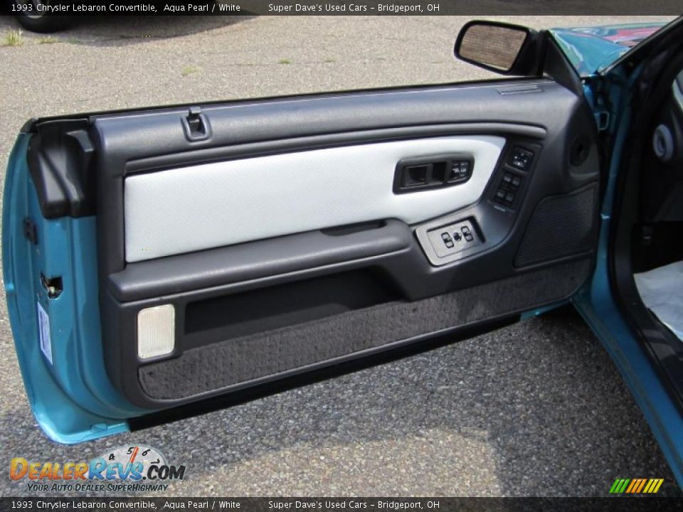 1993 Chrysler Lebaron Convertible Aqua Pearl / White Photo #16