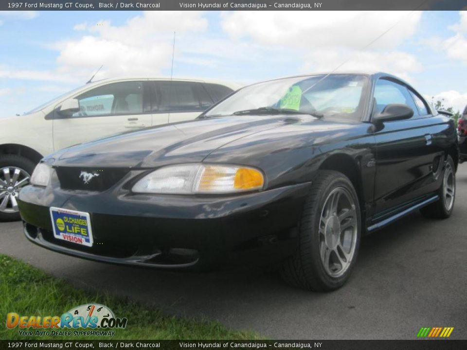 1997 Ford Mustang GT Coupe Black / Dark Charcoal Photo #1