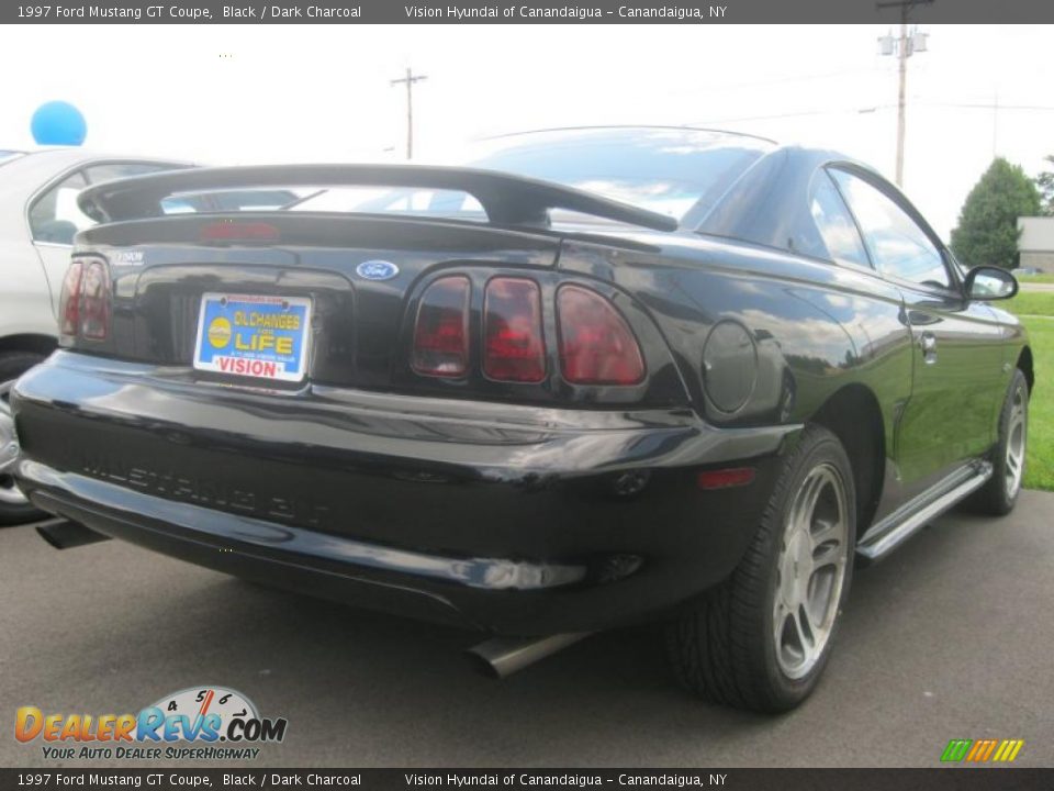 1997 Ford Mustang GT Coupe Black / Dark Charcoal Photo #2