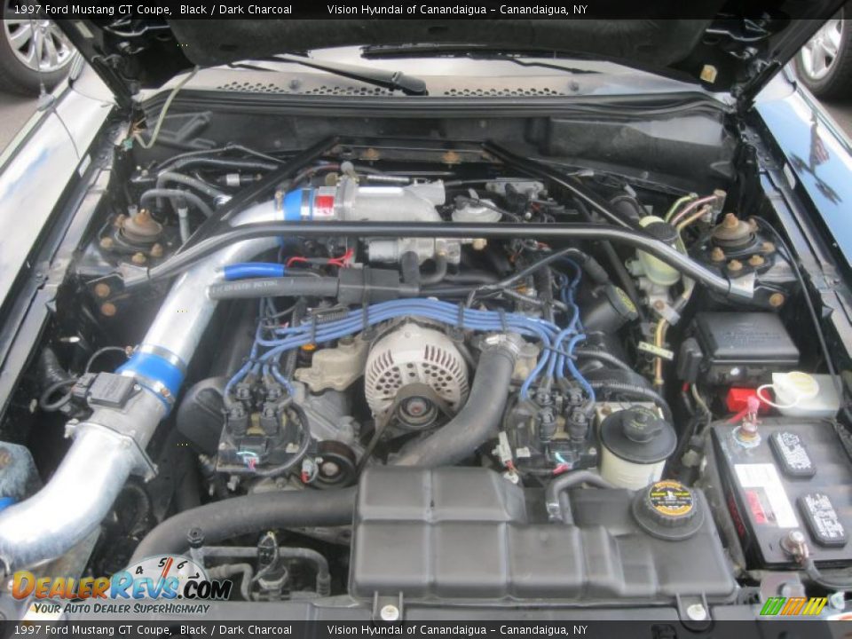 1997 Ford Mustang GT Coupe Black / Dark Charcoal Photo #5