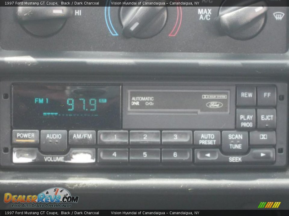 1997 Ford Mustang GT Coupe Black / Dark Charcoal Photo #27