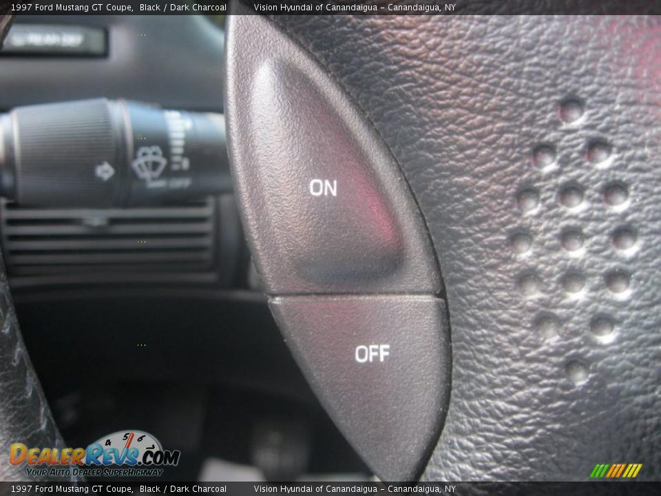1997 Ford Mustang GT Coupe Black / Dark Charcoal Photo #32