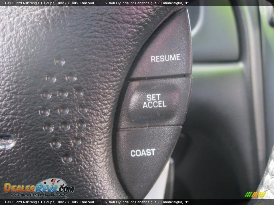 1997 Ford Mustang GT Coupe Black / Dark Charcoal Photo #33