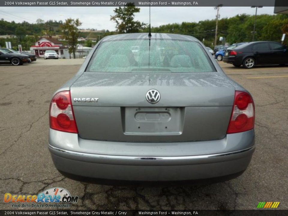 2004 Volkswagen Passat GLS Sedan Stonehenge Grey Metallic / Grey Photo #3
