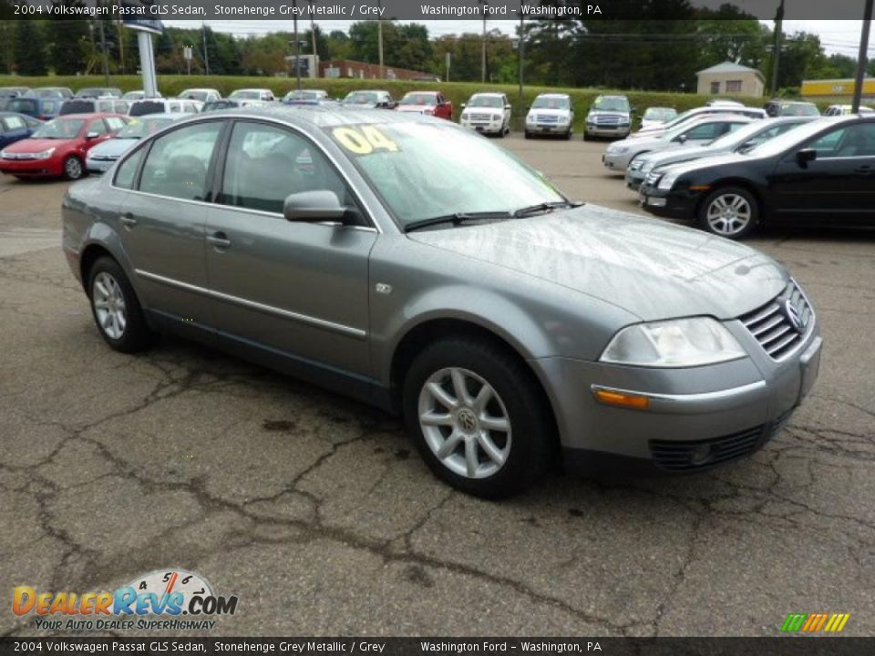 2004 Volkswagen Passat GLS Sedan Stonehenge Grey Metallic / Grey Photo #6