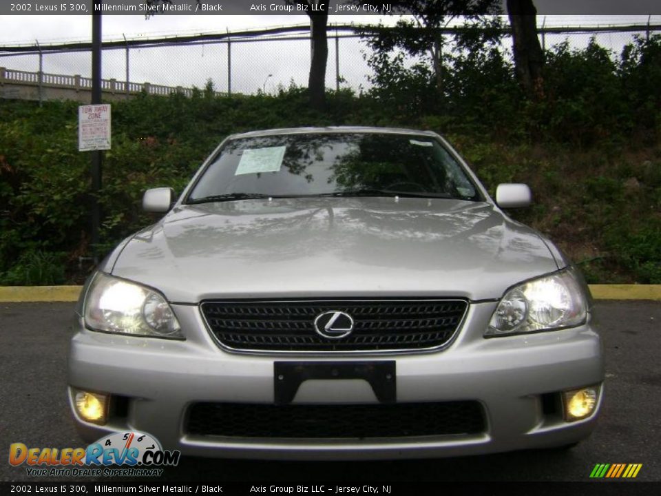 2002 Lexus IS 300 Millennium Silver Metallic / Black Photo #4