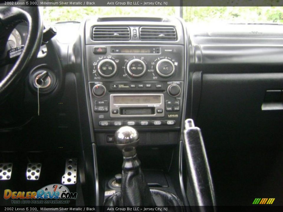 2002 Lexus IS 300 Millennium Silver Metallic / Black Photo #9