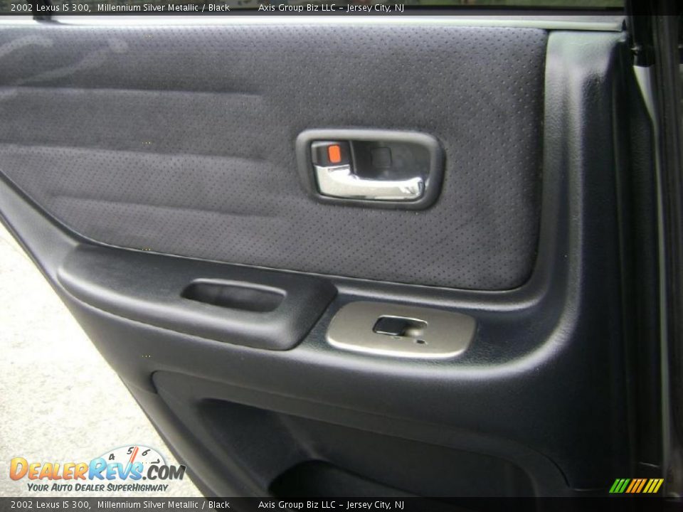 2002 Lexus IS 300 Millennium Silver Metallic / Black Photo #11
