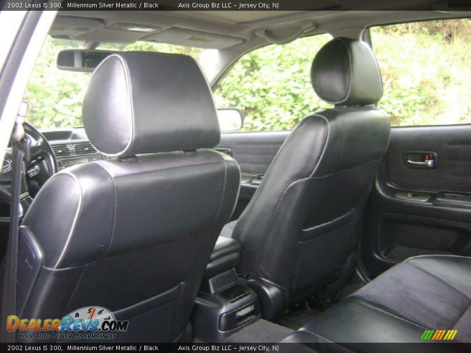 2002 Lexus IS 300 Millennium Silver Metallic / Black Photo #13