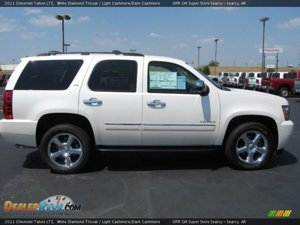 2011 Chevrolet Tahoe LTZ White Diamond Tricoat / Light Cashmere/Dark Cashmere Photo #4