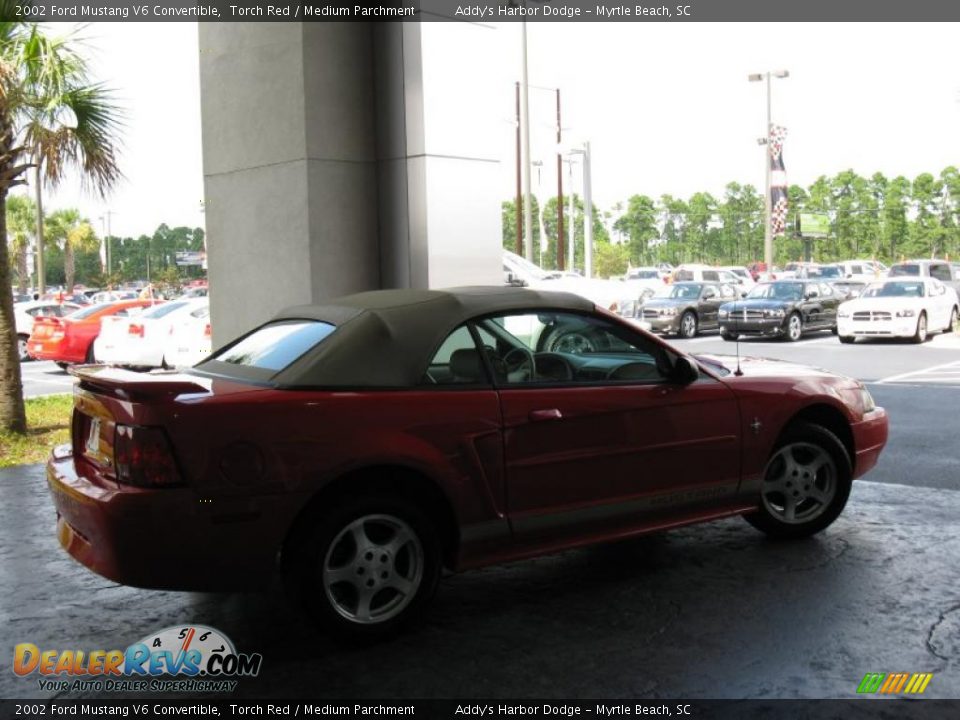 2002 Ford Mustang V6 Convertible Torch Red / Medium Parchment Photo #7