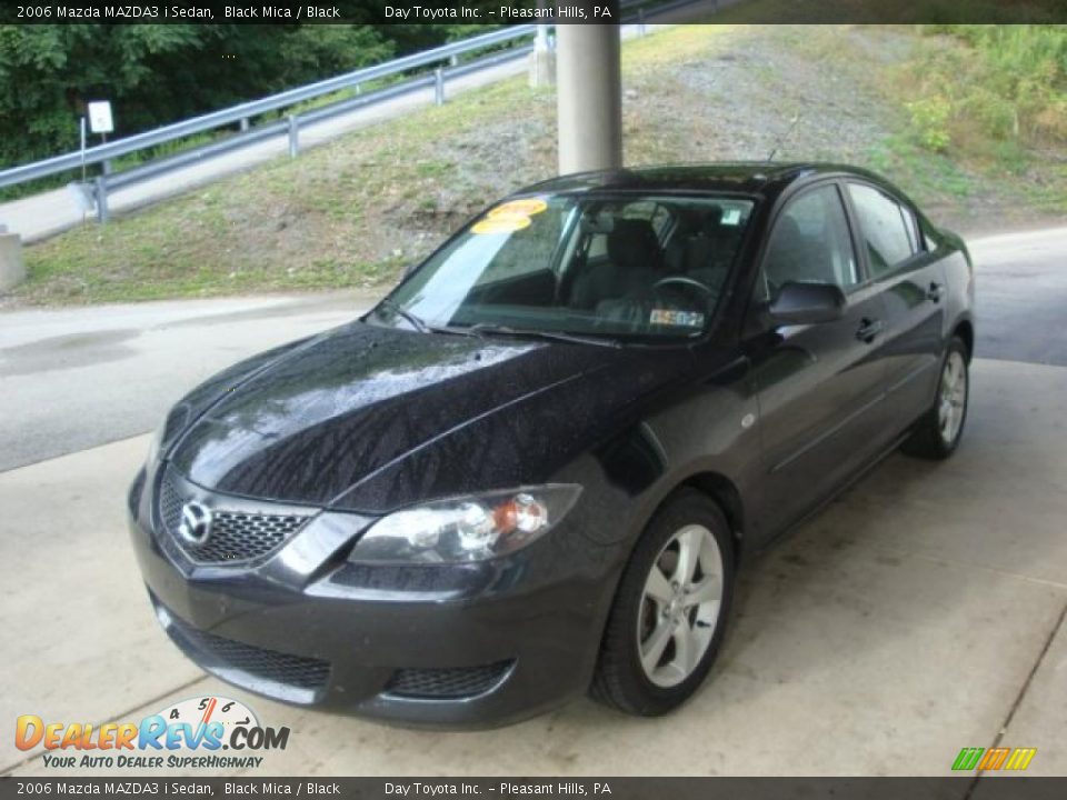 2006 Mazda MAZDA3 i Sedan Black Mica / Black Photo #5