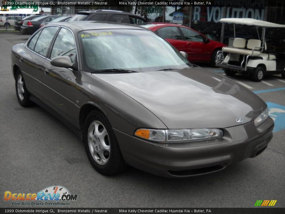 1999 Oldsmobile Intrigue GL Bronzemist Metallic / Neutral Photo #1