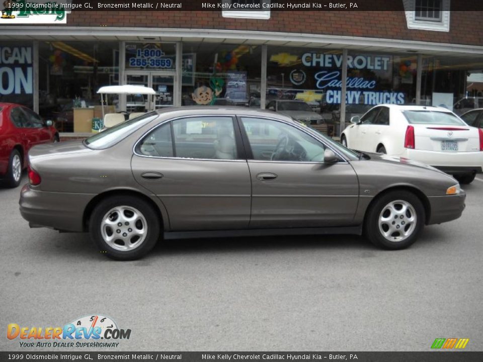 1999 Oldsmobile Intrigue GL Bronzemist Metallic / Neutral Photo #2