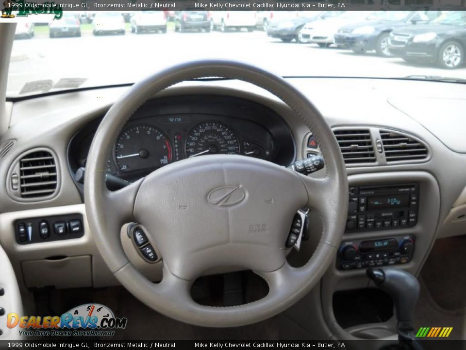 1999 Oldsmobile Intrigue GL Bronzemist Metallic / Neutral Photo #12