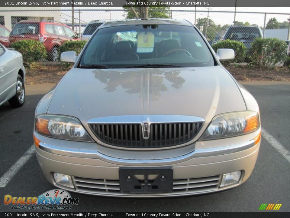 2001 Lincoln LS V6 Ivory Parchment Metallic / Deep Charcoal Photo #1