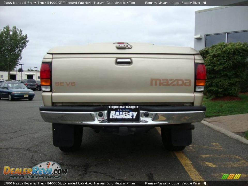 2000 Mazda B-Series Truck B4000 SE Extended Cab 4x4 Harvest Gold Metallic / Tan Photo #5