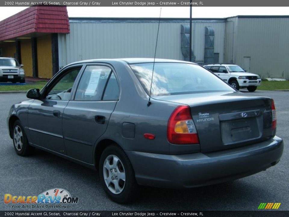 2002 Hyundai Accent GL Sedan Charcoal Gray / Gray Photo #3