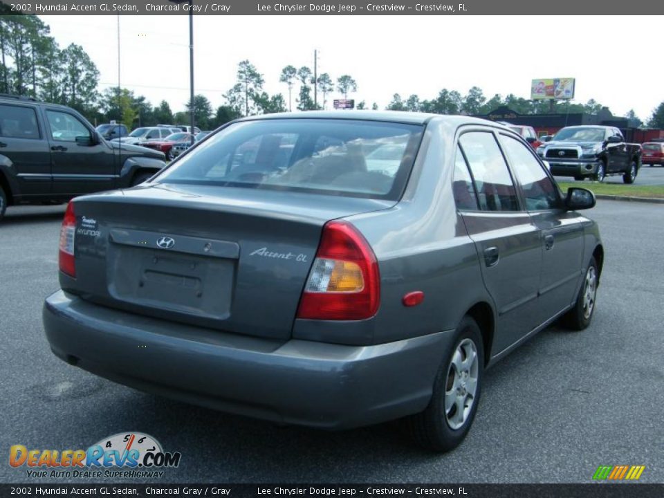 2002 Hyundai Accent GL Sedan Charcoal Gray / Gray Photo #5