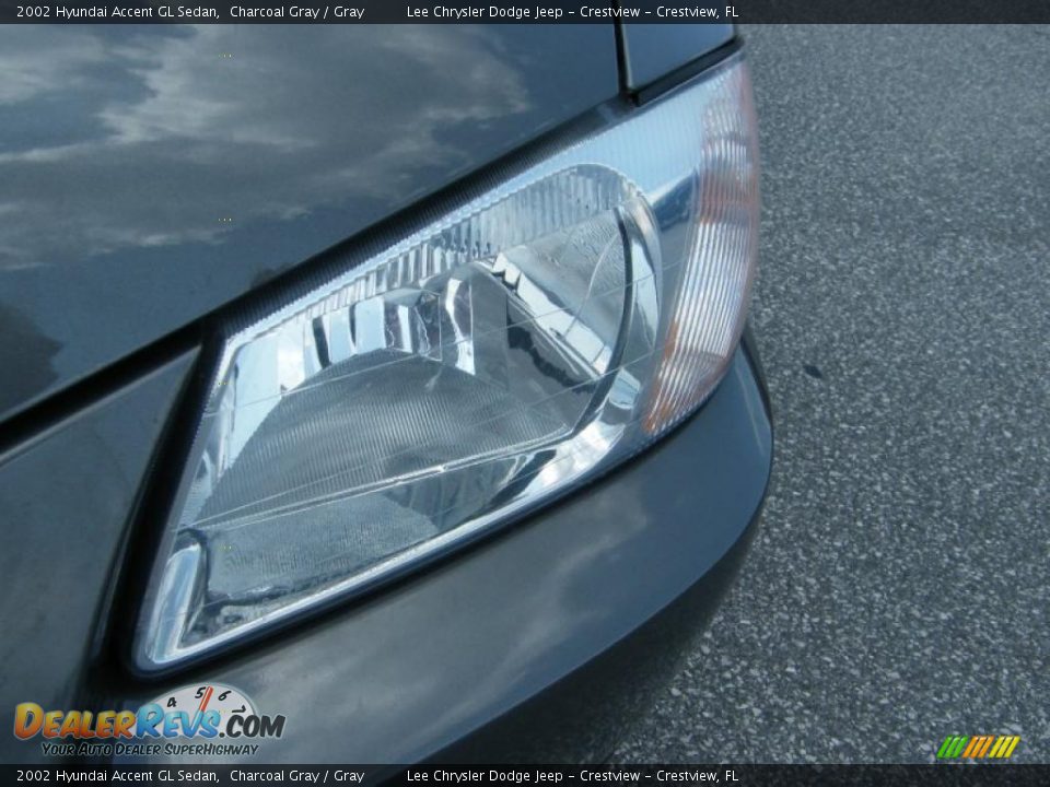 2002 Hyundai Accent GL Sedan Charcoal Gray / Gray Photo #9