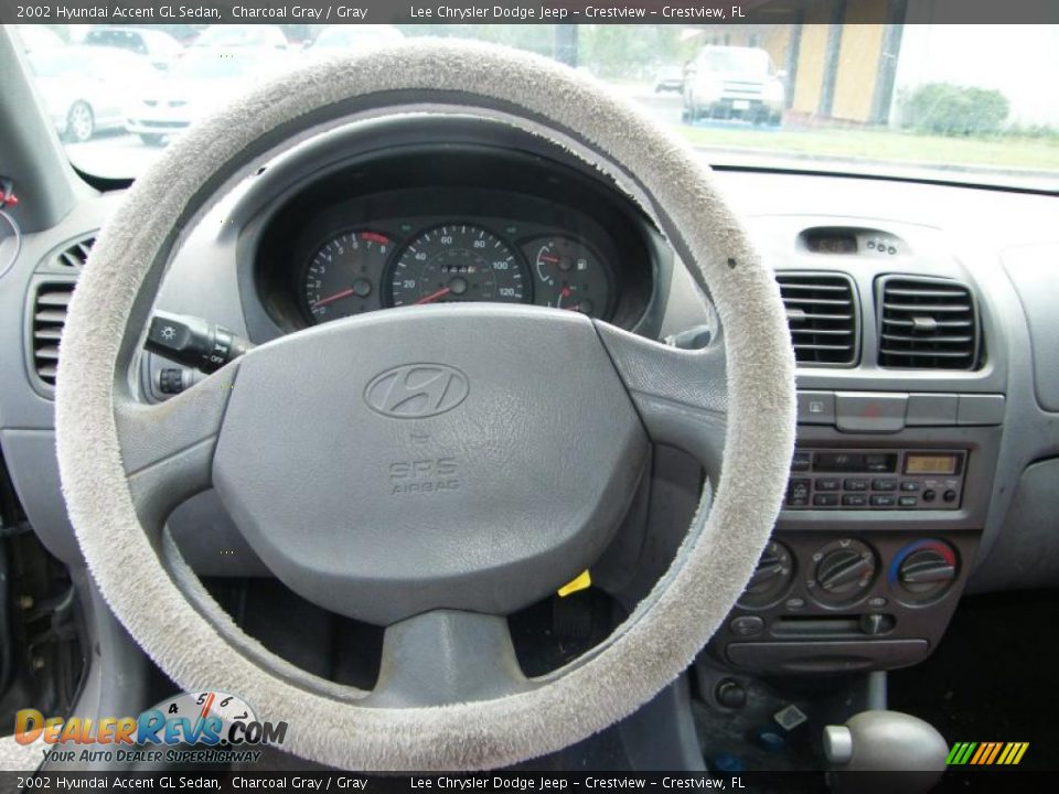 2002 Hyundai Accent GL Sedan Charcoal Gray / Gray Photo #14