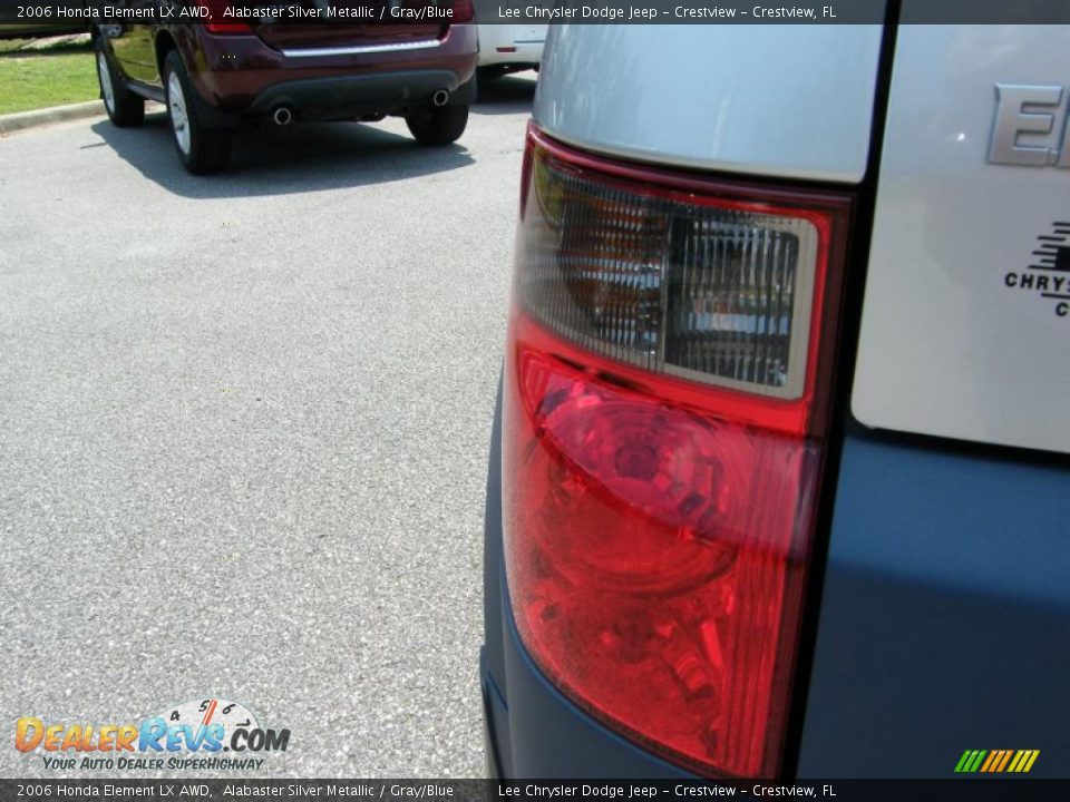 2006 Honda Element LX AWD Alabaster Silver Metallic / Gray/Blue Photo #10