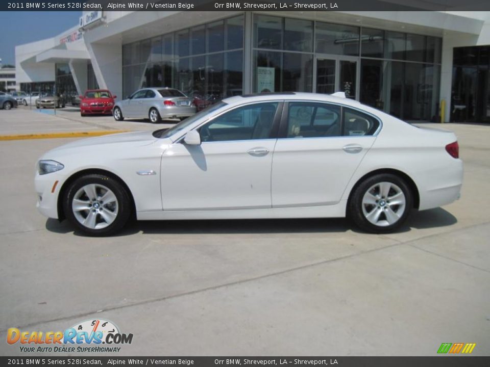 2011 BMW 5 Series 528i Sedan Alpine White / Venetian Beige Photo #3