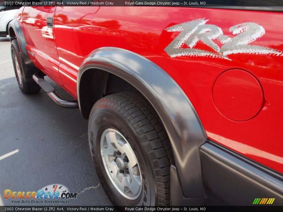 2002 Chevrolet Blazer LS ZR2 4x4 Victory Red / Medium Gray Photo #4