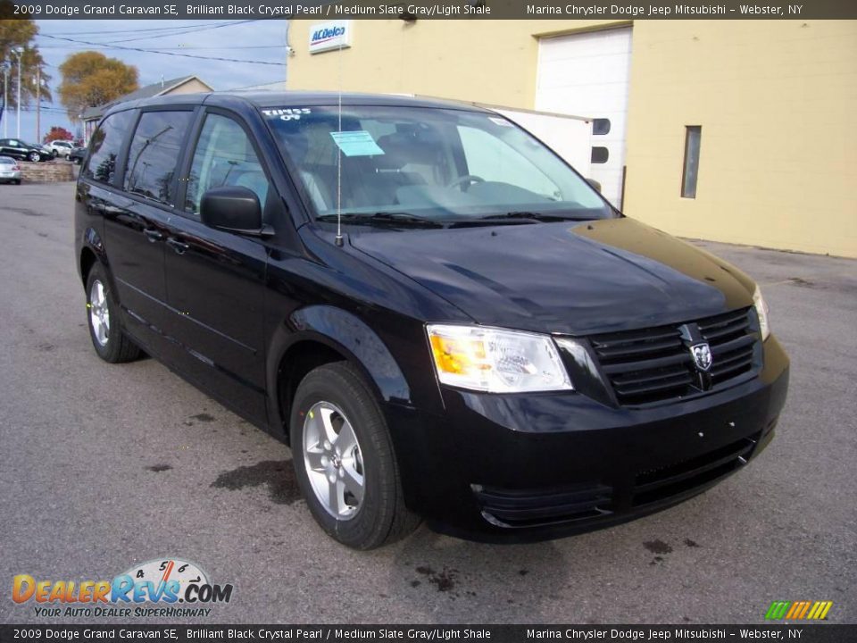 2009 Dodge Grand Caravan SE Brilliant Black Crystal Pearl / Medium Slate Gray/Light Shale Photo #7