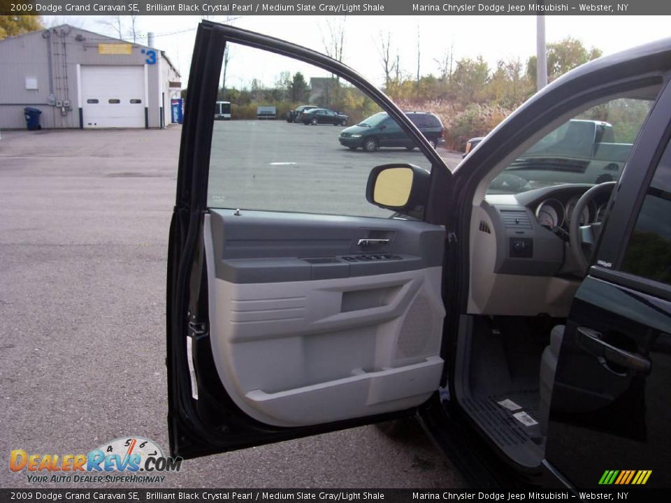 2009 Dodge Grand Caravan SE Brilliant Black Crystal Pearl / Medium Slate Gray/Light Shale Photo #13