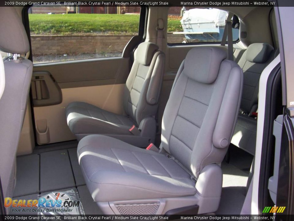 2009 Dodge Grand Caravan SE Brilliant Black Crystal Pearl / Medium Slate Gray/Light Shale Photo #16