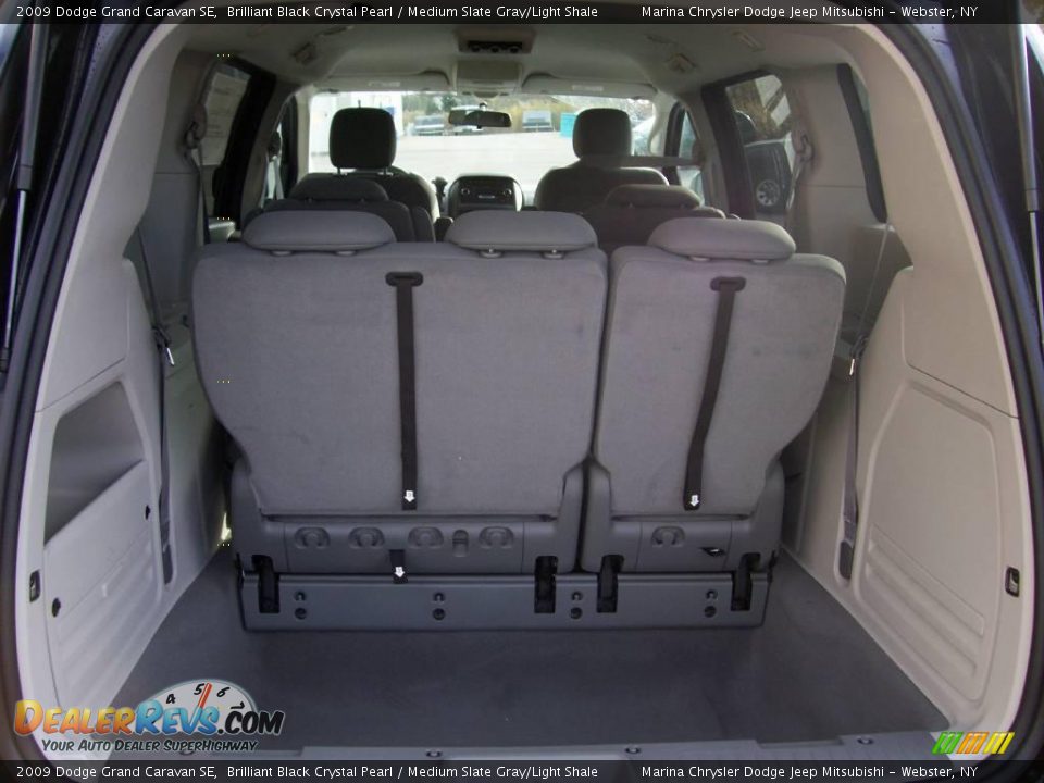 2009 Dodge Grand Caravan SE Brilliant Black Crystal Pearl / Medium Slate Gray/Light Shale Photo #18