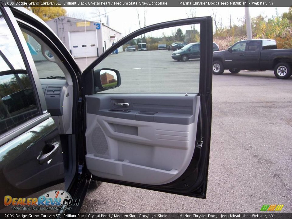 2009 Dodge Grand Caravan SE Brilliant Black Crystal Pearl / Medium Slate Gray/Light Shale Photo #22