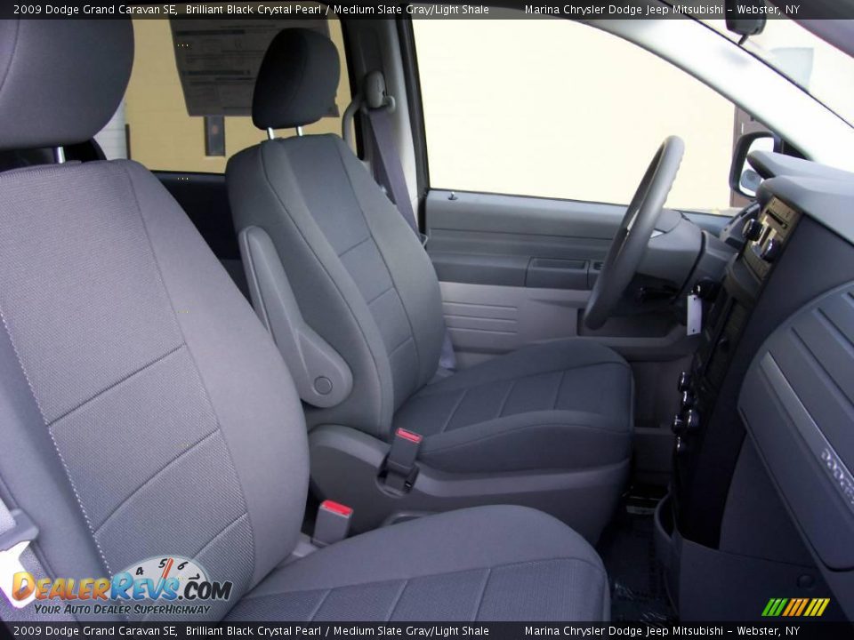 2009 Dodge Grand Caravan SE Brilliant Black Crystal Pearl / Medium Slate Gray/Light Shale Photo #23