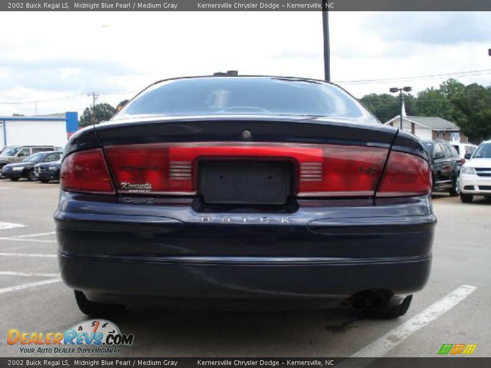 2002 Buick Regal LS Midnight Blue Pearl / Medium Gray Photo #4