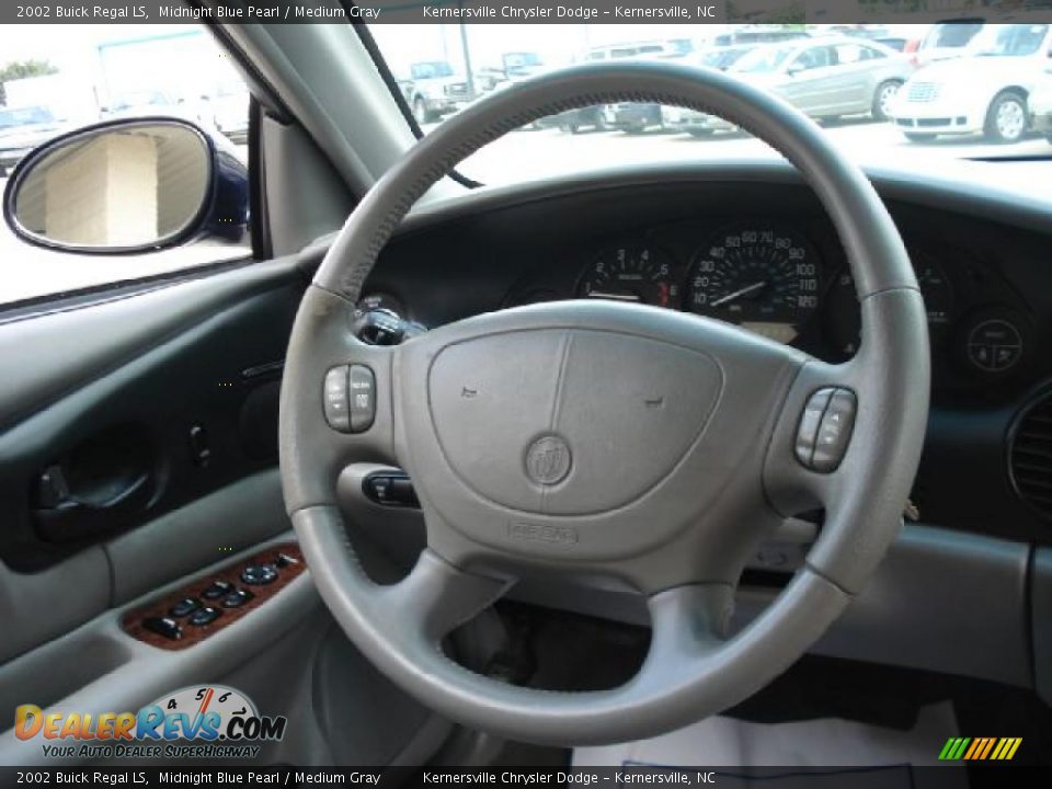 2002 Buick Regal LS Midnight Blue Pearl / Medium Gray Photo #24