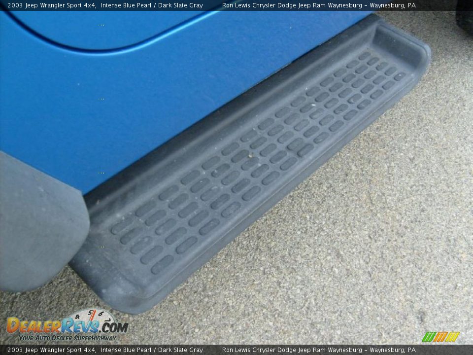 2003 Jeep Wrangler Sport 4x4 Intense Blue Pearl / Dark Slate Gray Photo #17