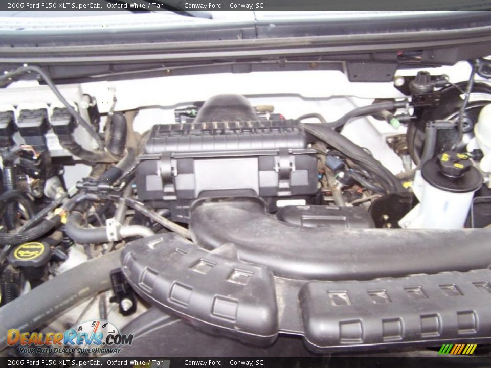 2006 Ford F150 XLT SuperCab Oxford White / Tan Photo #12