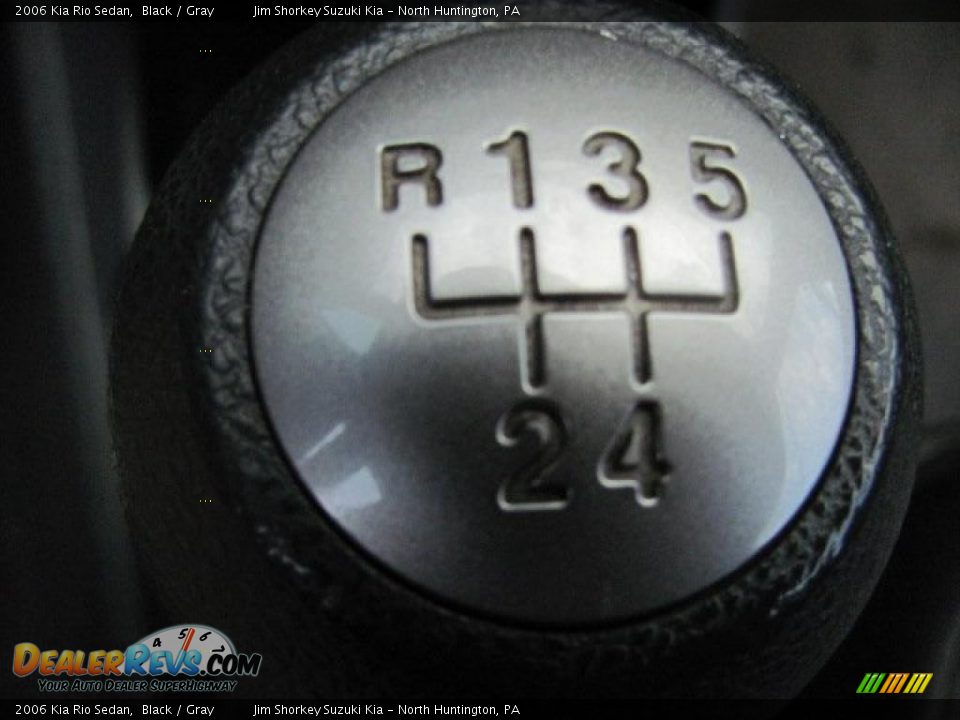 2006 Kia Rio Sedan Black / Gray Photo #12