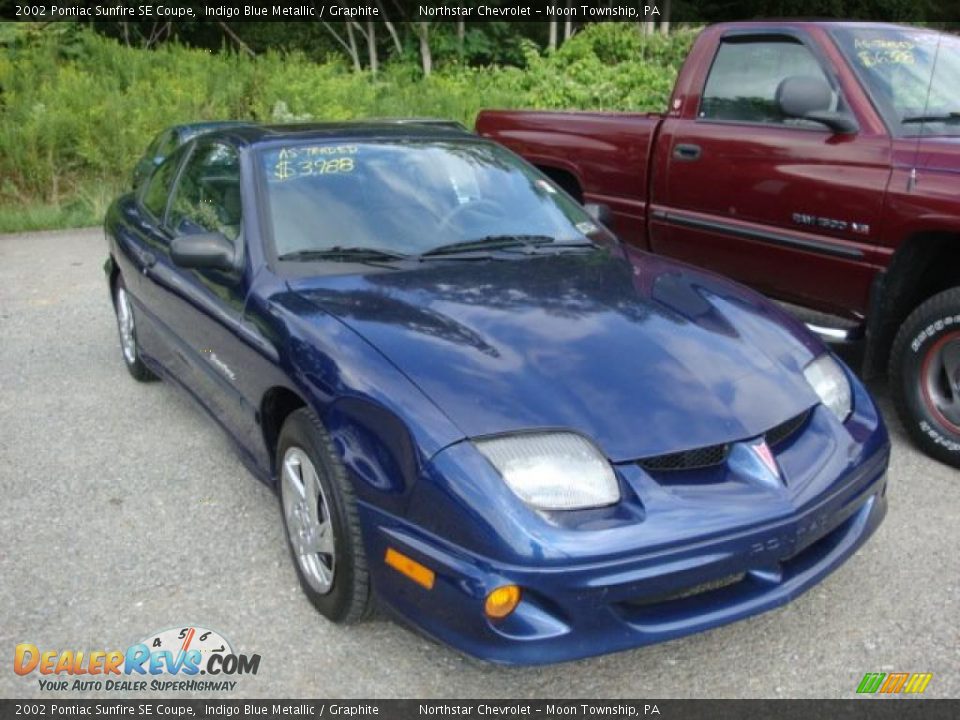 2002 Pontiac Sunfire SE Coupe Indigo Blue Metallic / Graphite Photo #1
