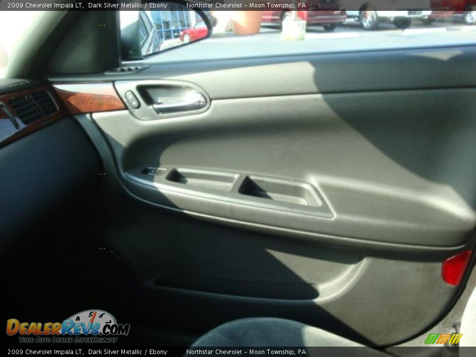 2009 Chevrolet Impala LT Dark Silver Metallic / Ebony Photo #17
