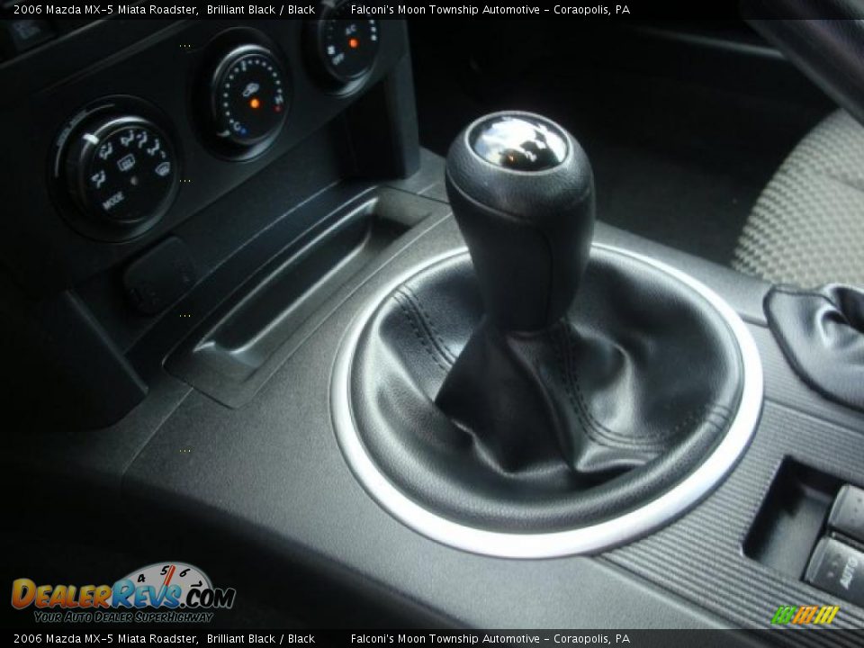 2006 Mazda MX-5 Miata Roadster Brilliant Black / Black Photo #11