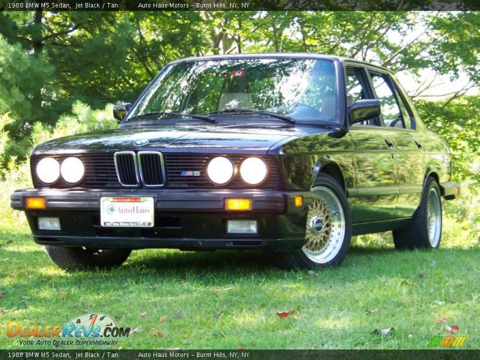 1988 BMW M5 Sedan Jet Black / Tan Photo #1
