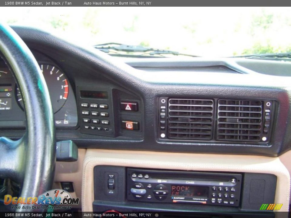 1988 BMW M5 Sedan Jet Black / Tan Photo #25